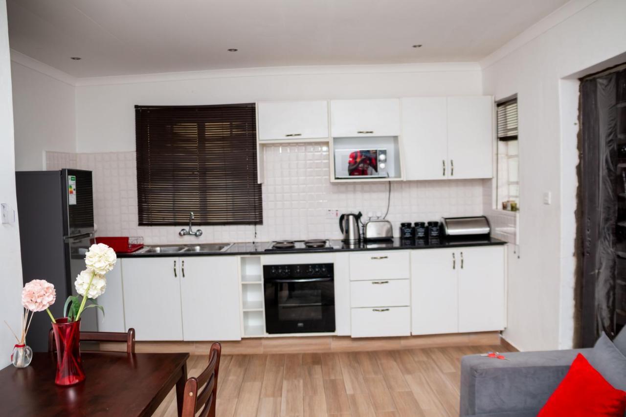 Crystal Apartments Lilongwe Exterior photo